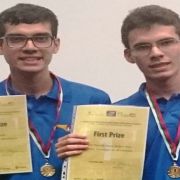 Na foto, Gláuber (esquerda) e Tadeu, premiados com medalha de ouro